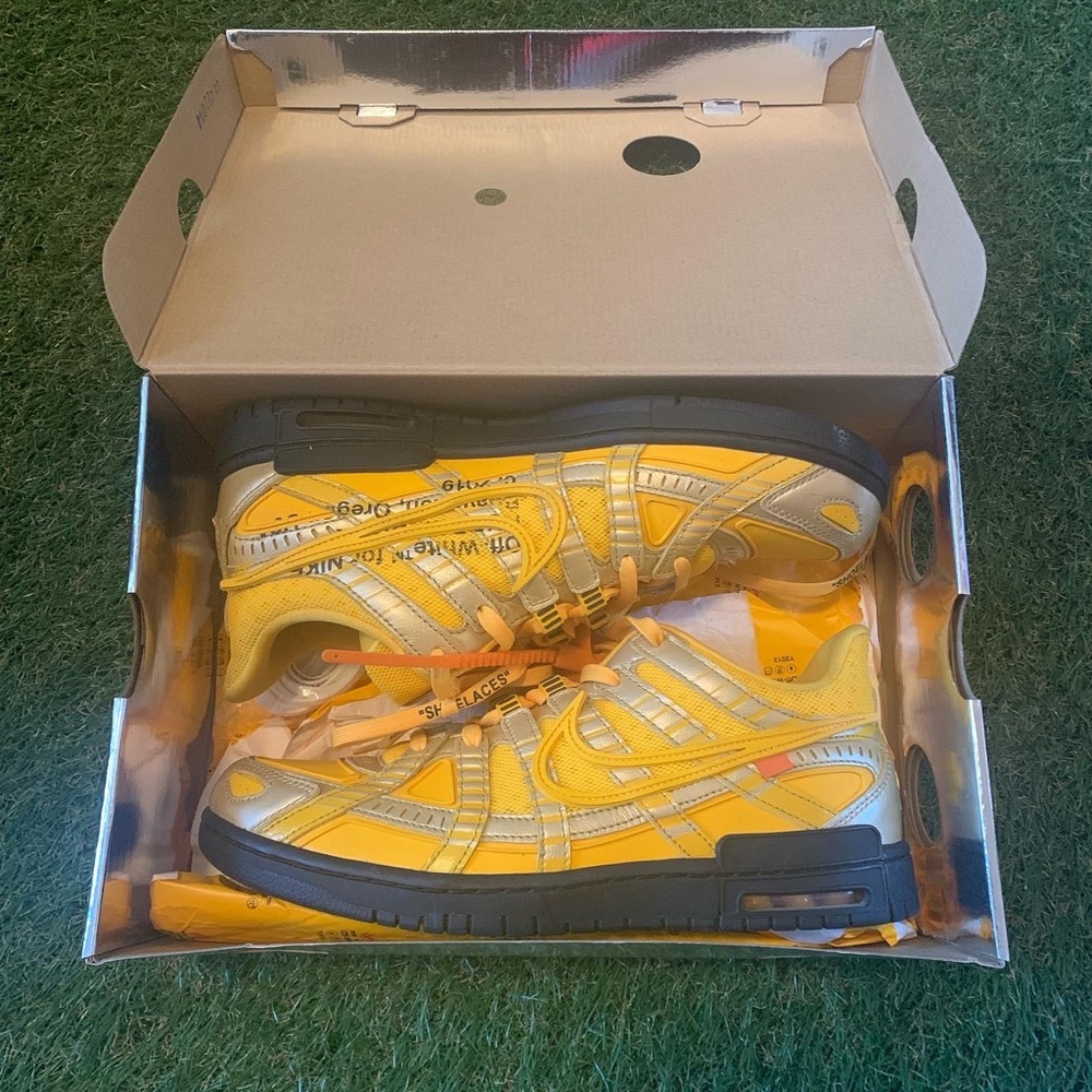 Nike off white rubber dunk low “university gold”